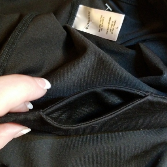 FINAL PRICE DROP~Black Capri Yoga Pants - Picture 4 of 6